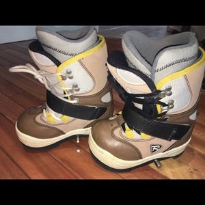 Youth 13 Step in snowboard boot bindings Rossignol